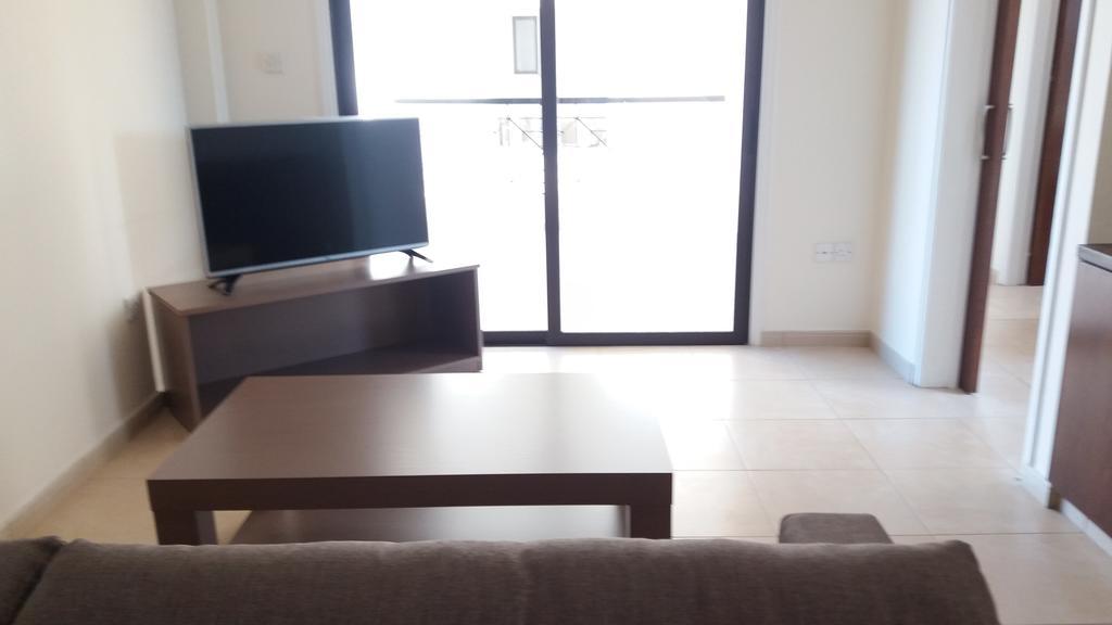 202 Mandritis Court Apartment Larnaca Ngoại thất bức ảnh